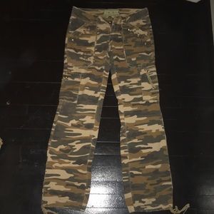 Small camo miss me cargo pants